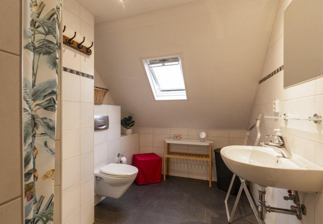 Rustig Gelegen Woning In Het Groen Nr 140 Simpelveld Esterno foto